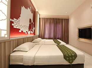 Sri Enstek Hotel - Klia Sepang Exterior photo